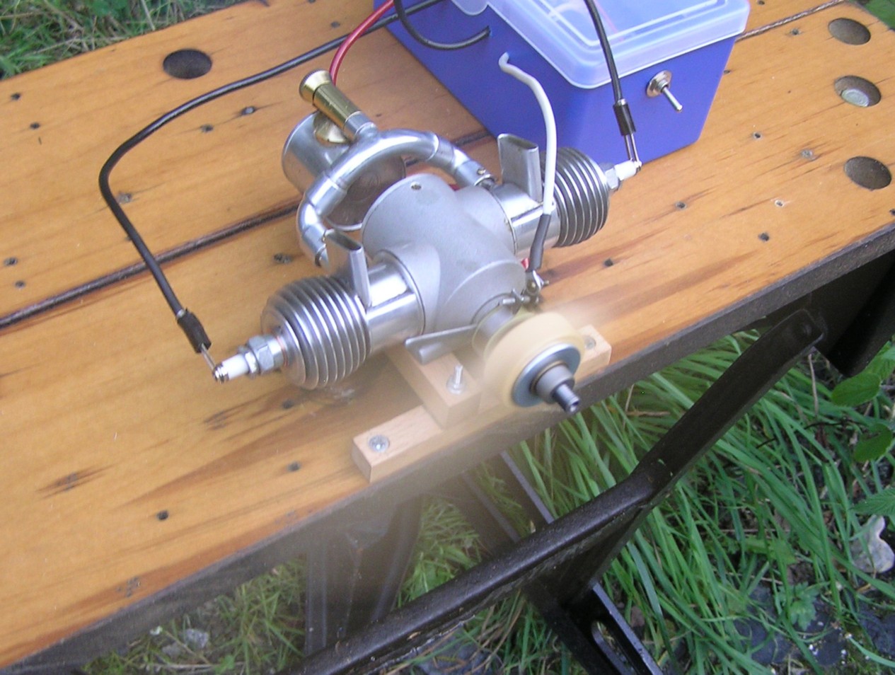 Hurleman Twin running in September 2013.jpg